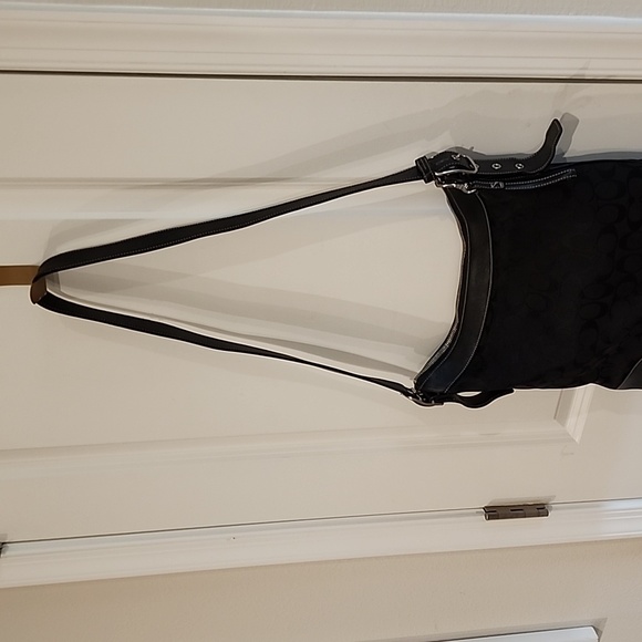 Vimtage Signature 34 Tote - Picture 2 of 14